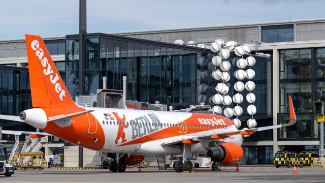 Easy Jet Berlin Ber 1